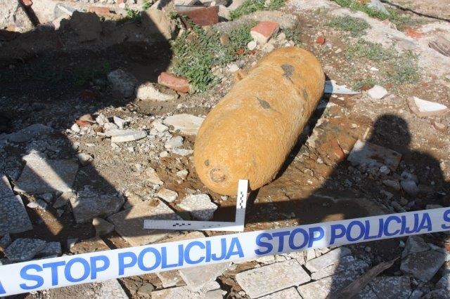 Slika /PU_BP/2024/Razno 2024/Bomba iz II.Svj.rata.jpg